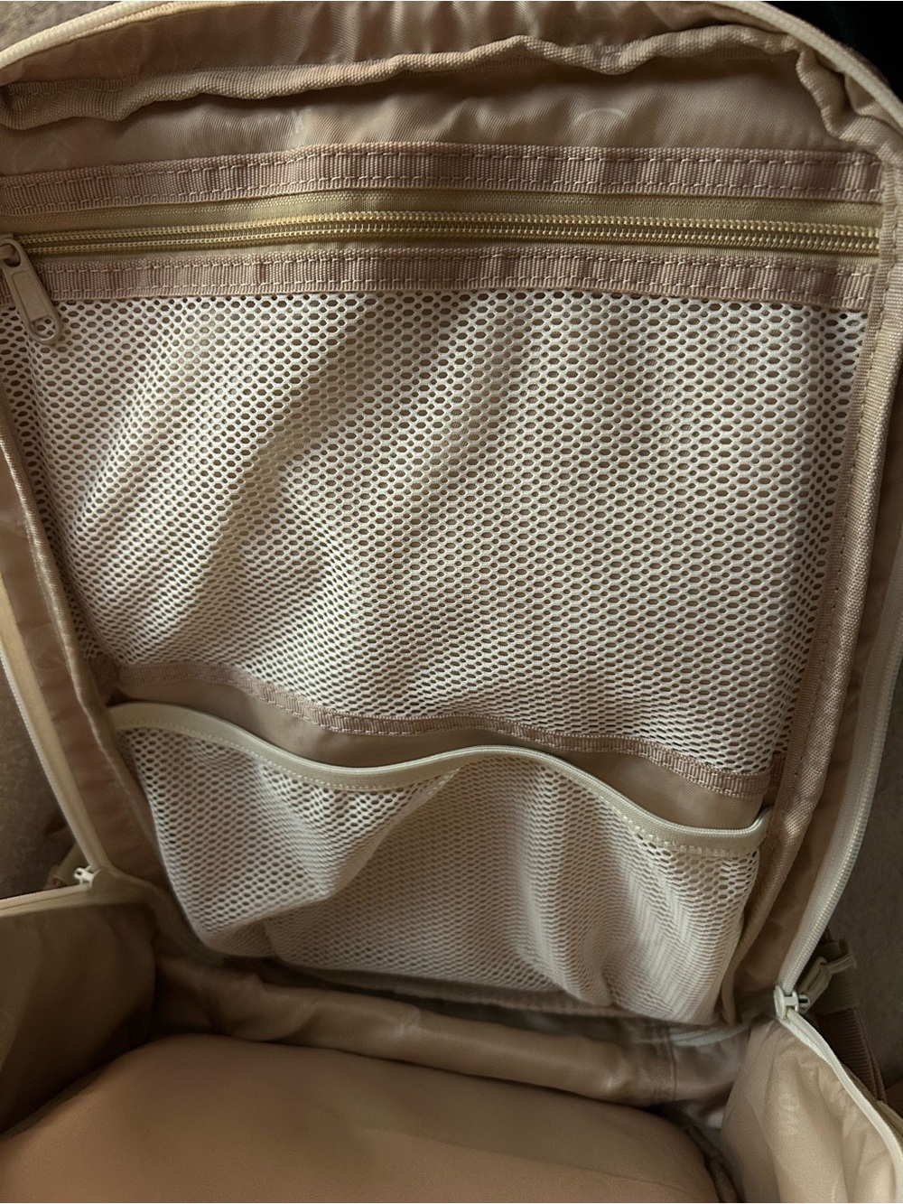 25L “latte” Bombshell WOLFpak backpack - Picture 5 of 15